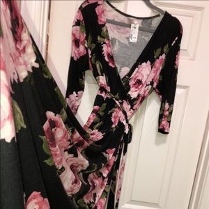 Floral Wrap Maxi Dress 2/3 X